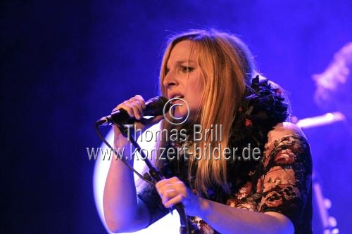 Deutsche Musikerin Judith Holofernes gastiert auf ihrer 